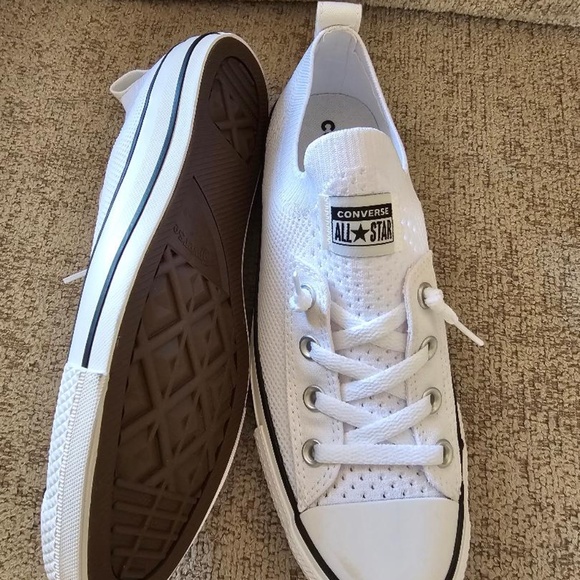 WOMENS NWOT CONVERSE SNEAKERS - Picture 4 of 4